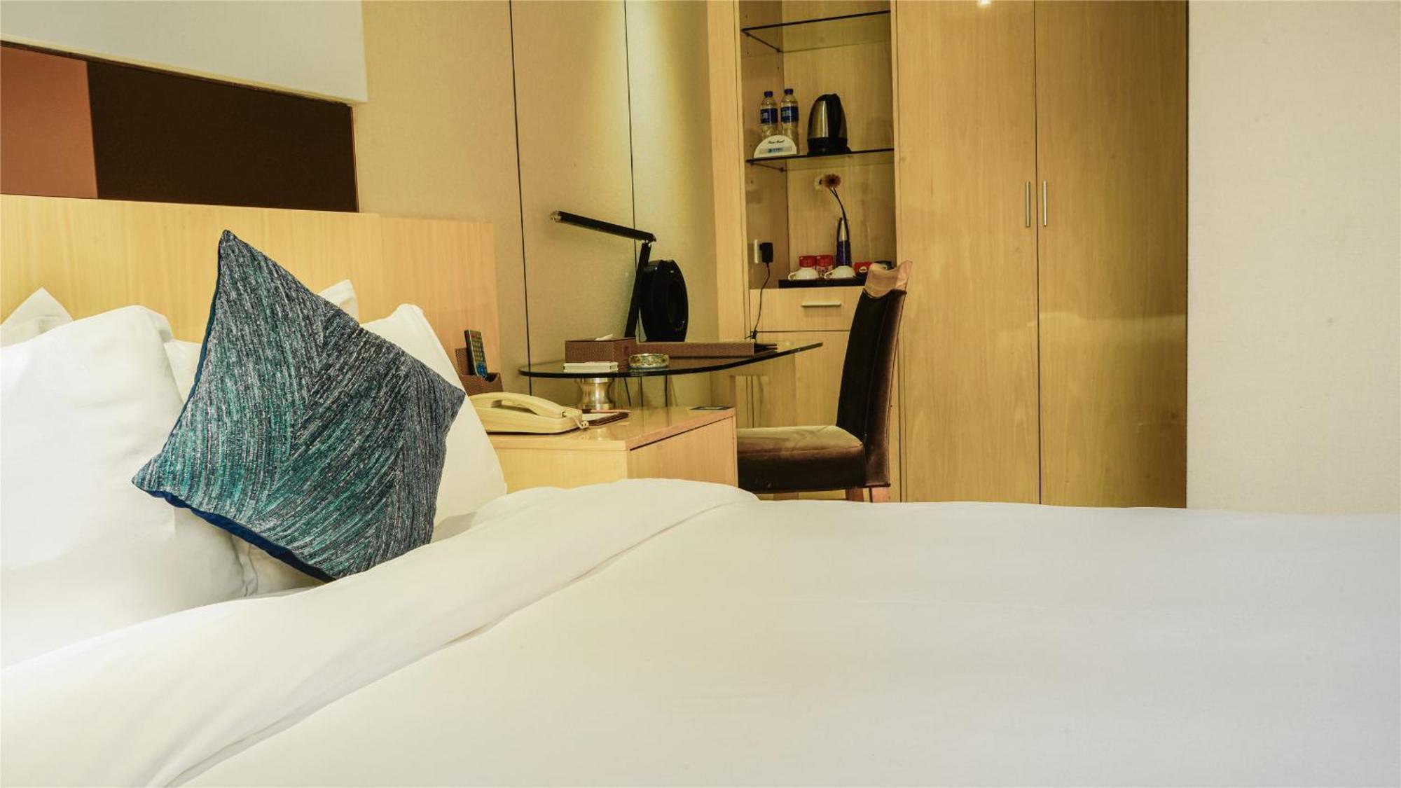 Paco Hotel Ouzhuang Metro Guangzhou-Free Shuttle To Canton Fair Eksteriør billede