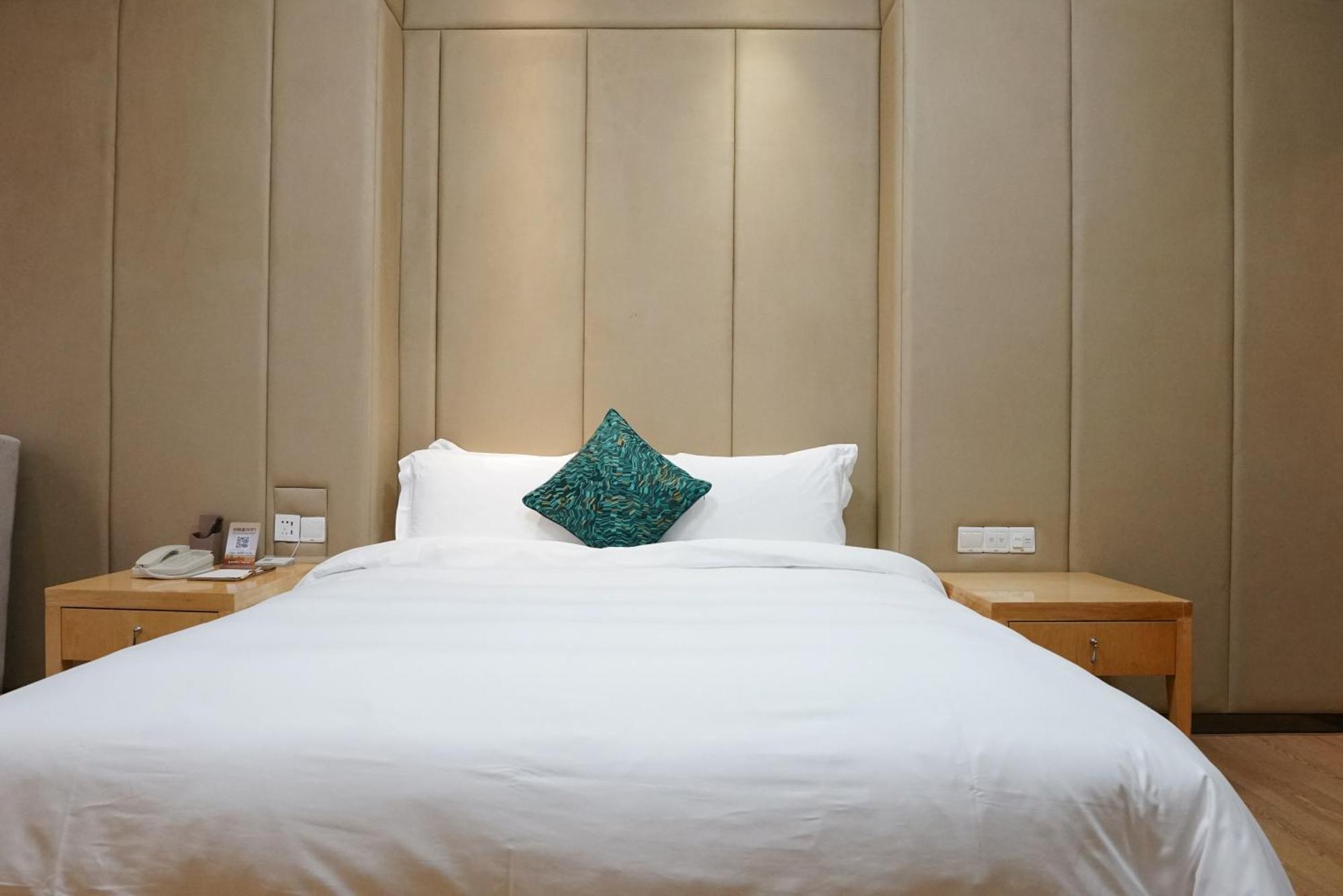 Paco Hotel Ouzhuang Metro Guangzhou-Free Shuttle To Canton Fair Eksteriør billede